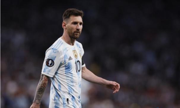 荣耀500超级标准版真机图曝光：神似iPhone Air